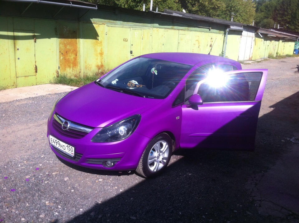 Покраска фиолетовым пластидипом Opel Corsa 04