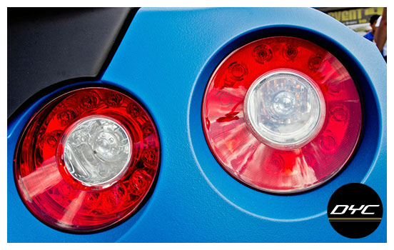 Покраска жидкой резиной пластидип автомобиля в синий цвет